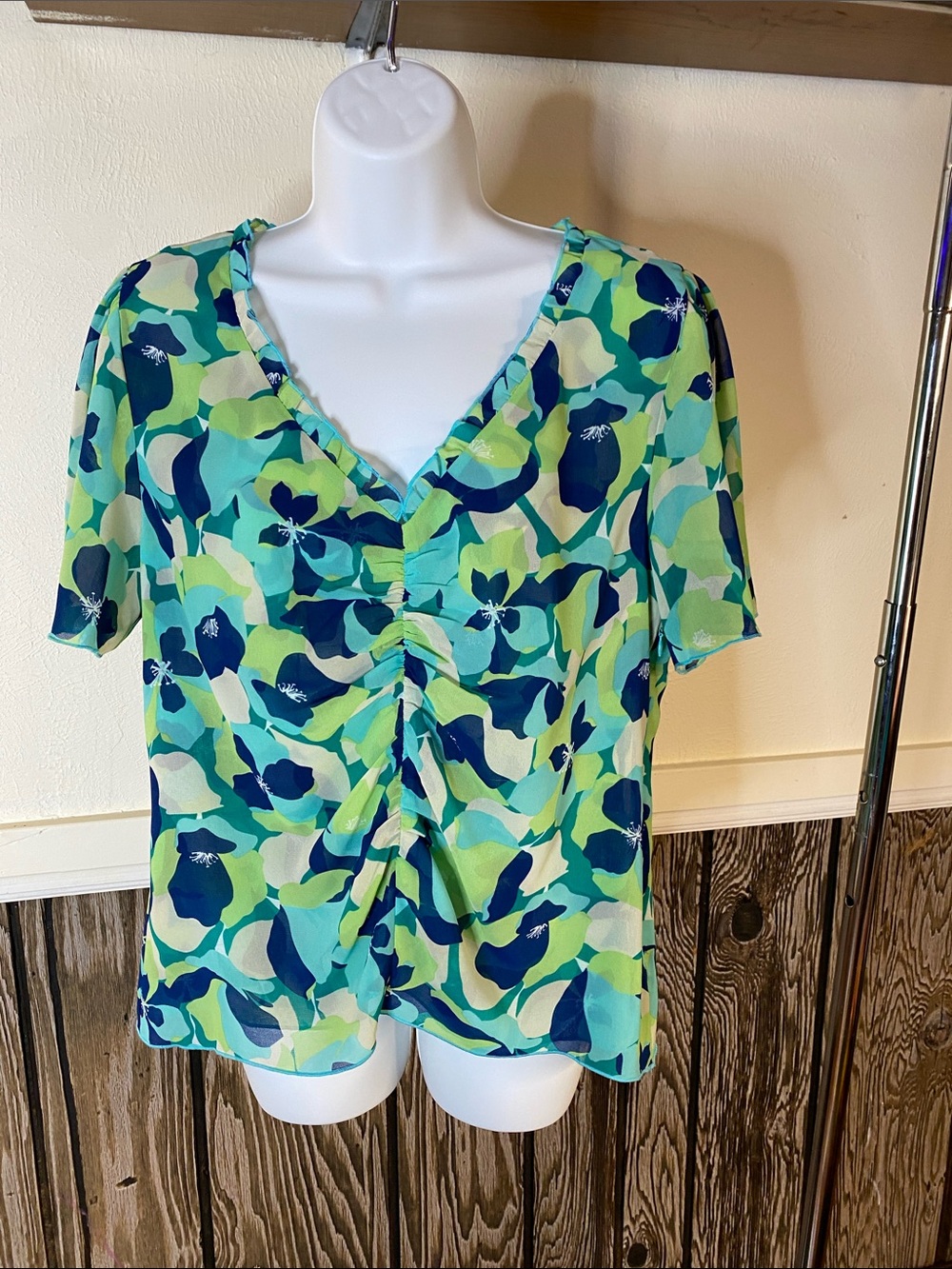 CAbi Blue & Green Floral V-Neck Ruched Blouse